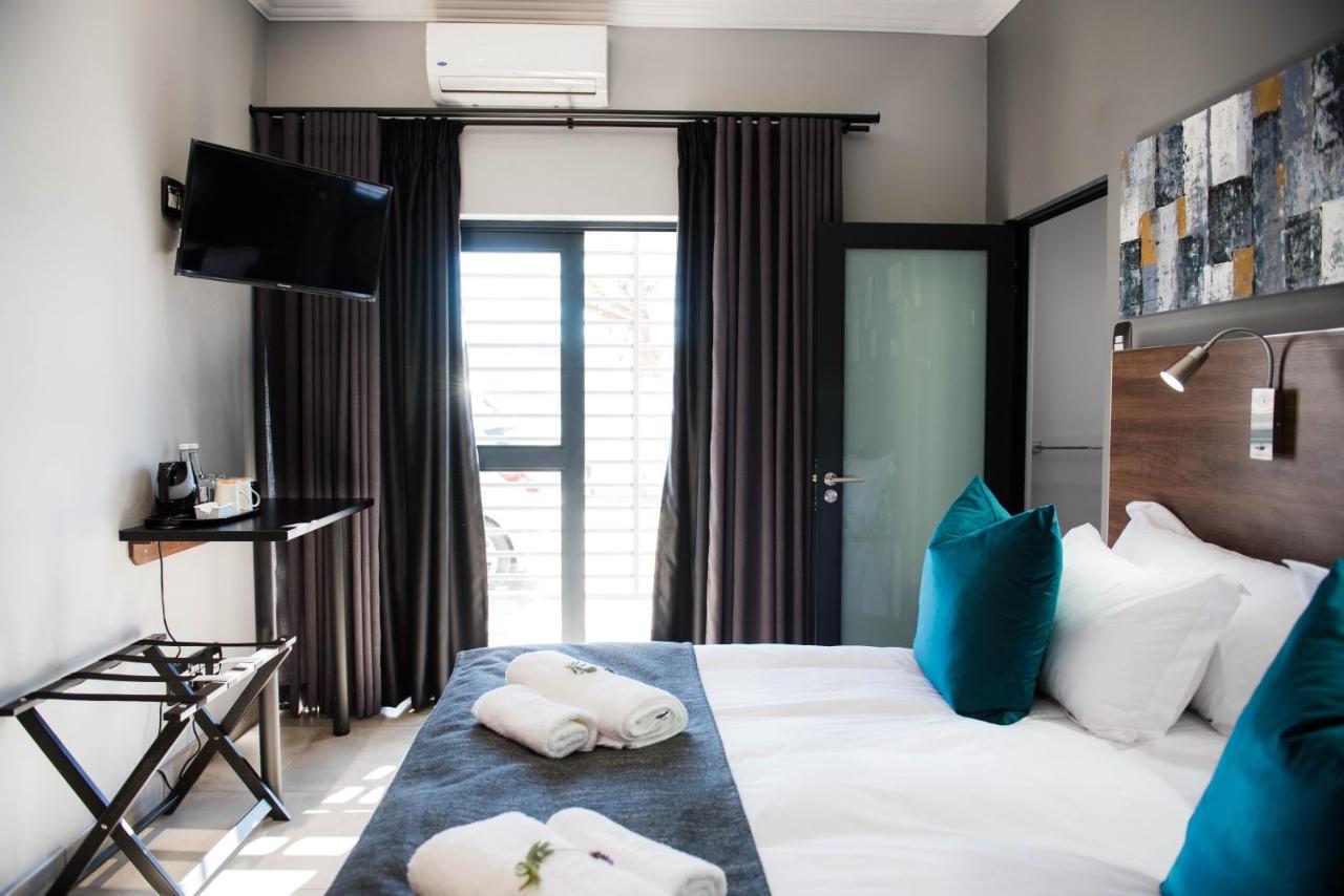 @Greys Guesthouse Блумфонтейн Экстерьер фото