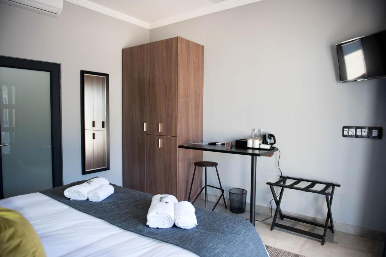 @Greys Guesthouse Блумфонтейн Экстерьер фото