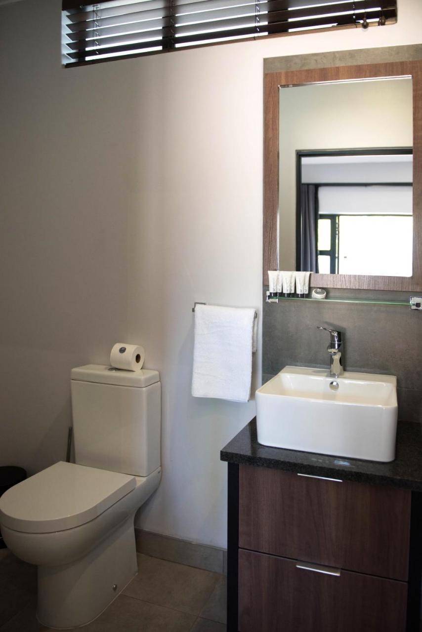 @Greys Guesthouse Блумфонтейн Экстерьер фото